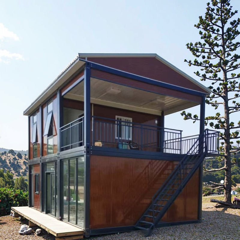 Configurazione C12 con tre moduli, rivestimento effetto legno e terrazza